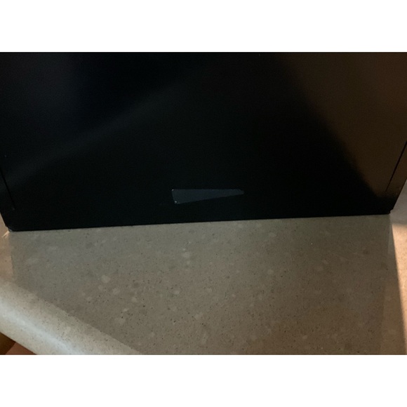 Black metal storage box - Picture 3 of 3